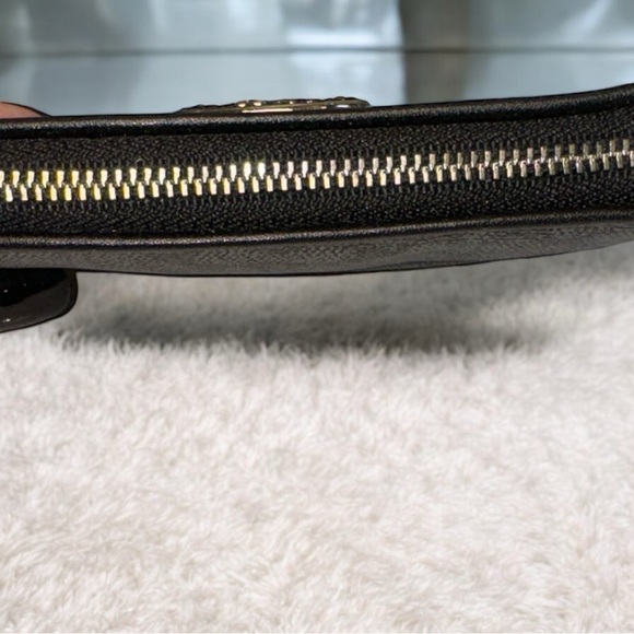 Coach Black and Blue Denim Signature Coated Canvas Corner Zip Wristlet NEW - Picture 8 of 12